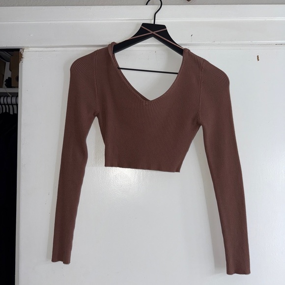 Windsor Ribbed V-Neck Long Sleeve Crop Top - Brown - Picture 1 of 5